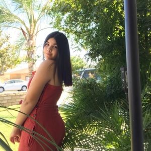 Meet your Posher, Aileen